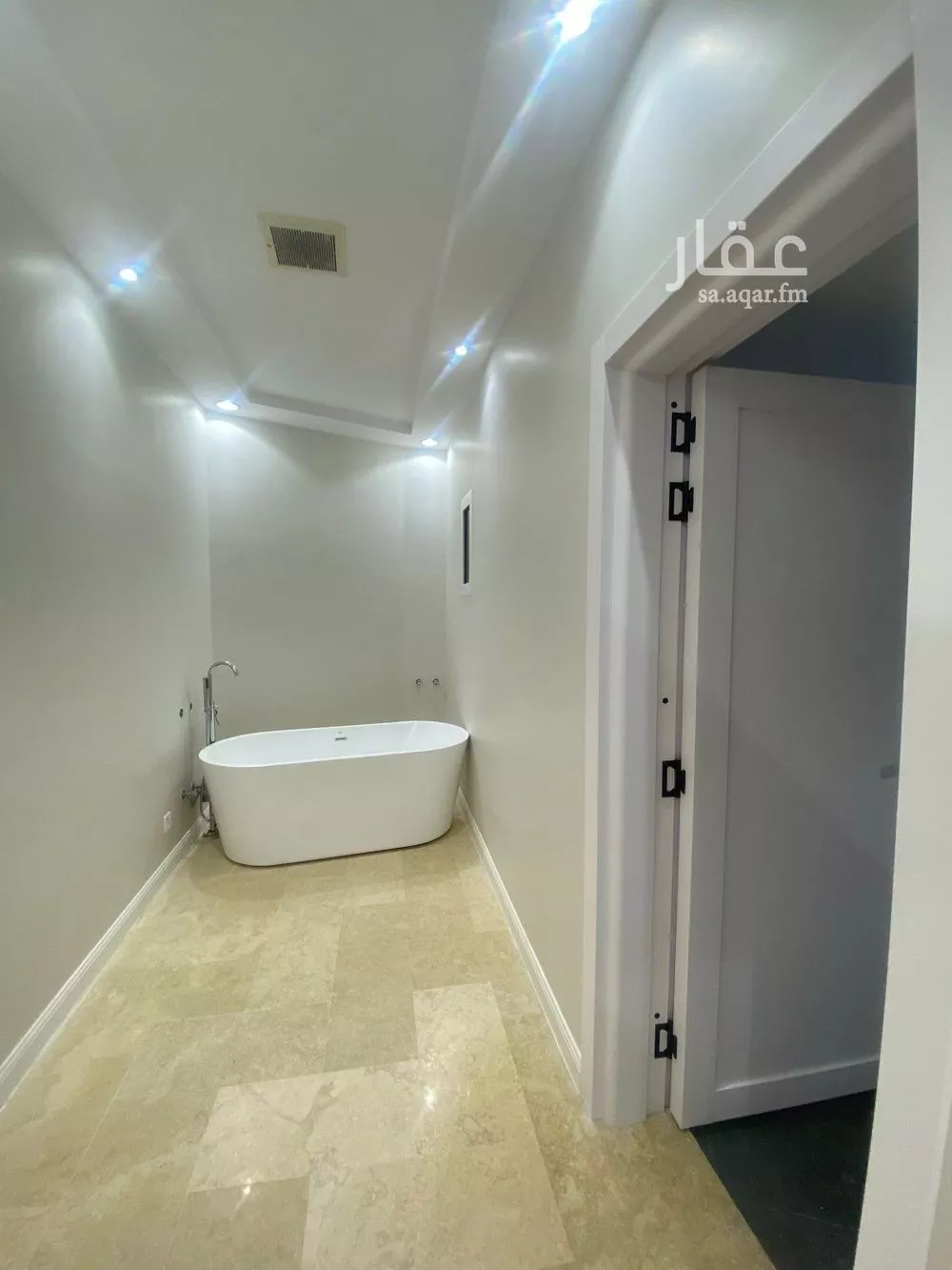 5 bedroom villa in Al Qairawan, Riyadh 15