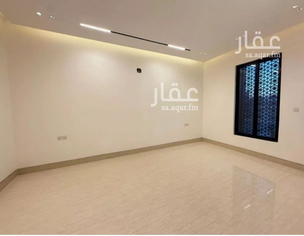 5 bedroom villa in Al Mahdiyyah 2