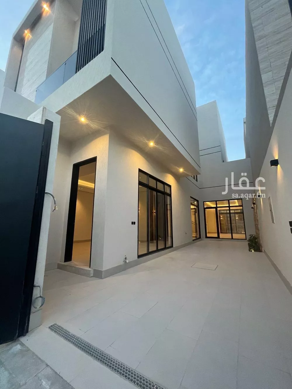 5 bedroom villa in Al Mahdiyyah 4