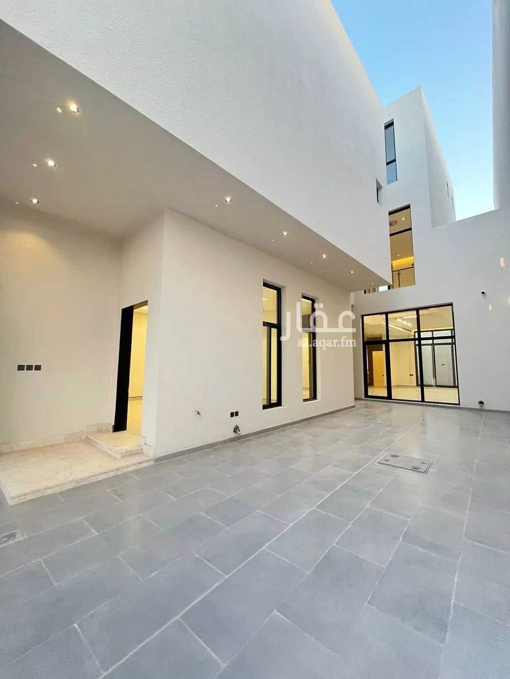 فيلا 6 غرف في المهدية 3