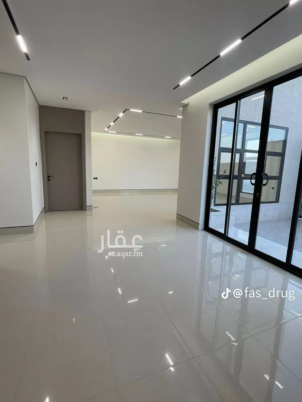 فيلا 6 غرف في المهدية 4