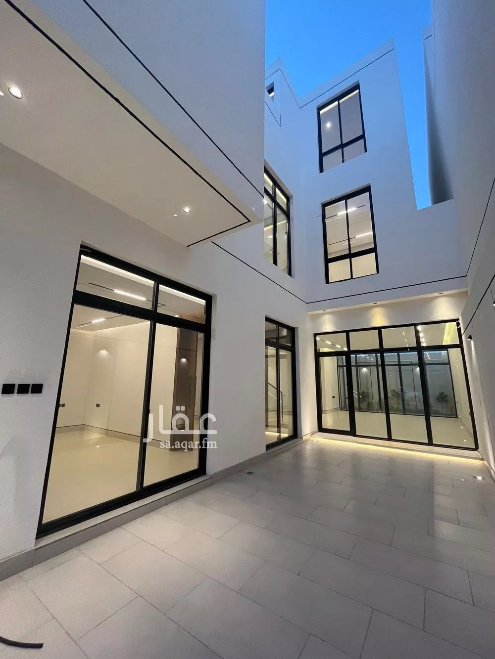 5 bedroom villa in Al Mahdiyyah 3