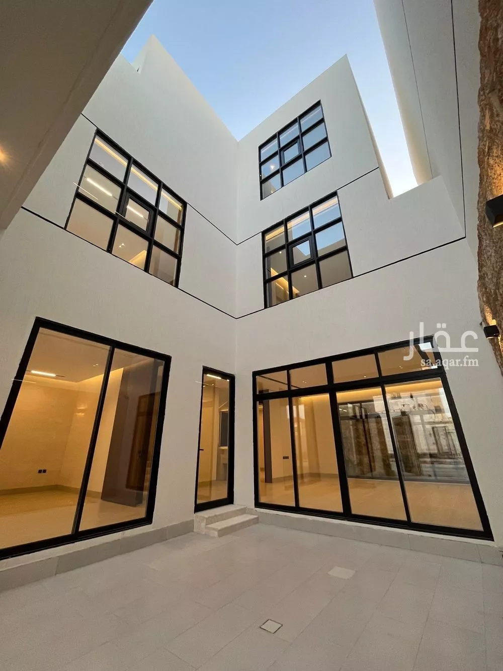 فيلا 5 غرف في المهدية 5