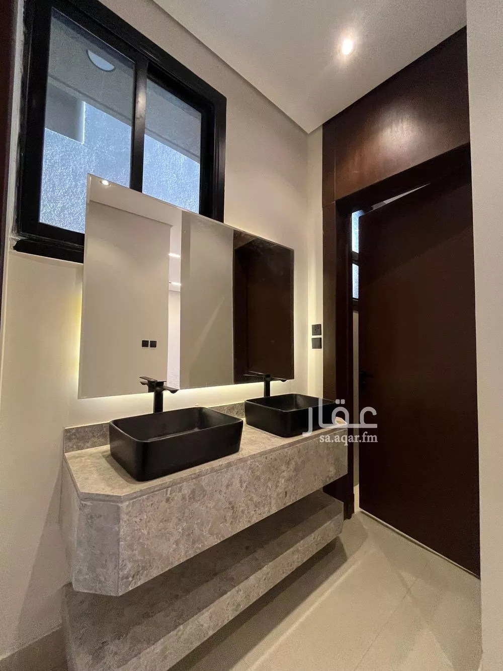 فيلا 5 غرف في المهدية 5