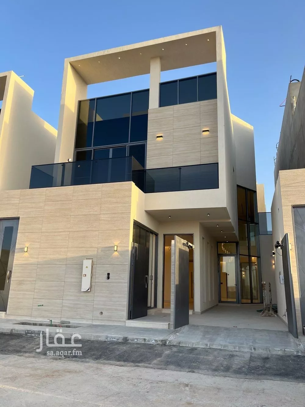 6 bedroom villa in Al Mahdiyyah 1