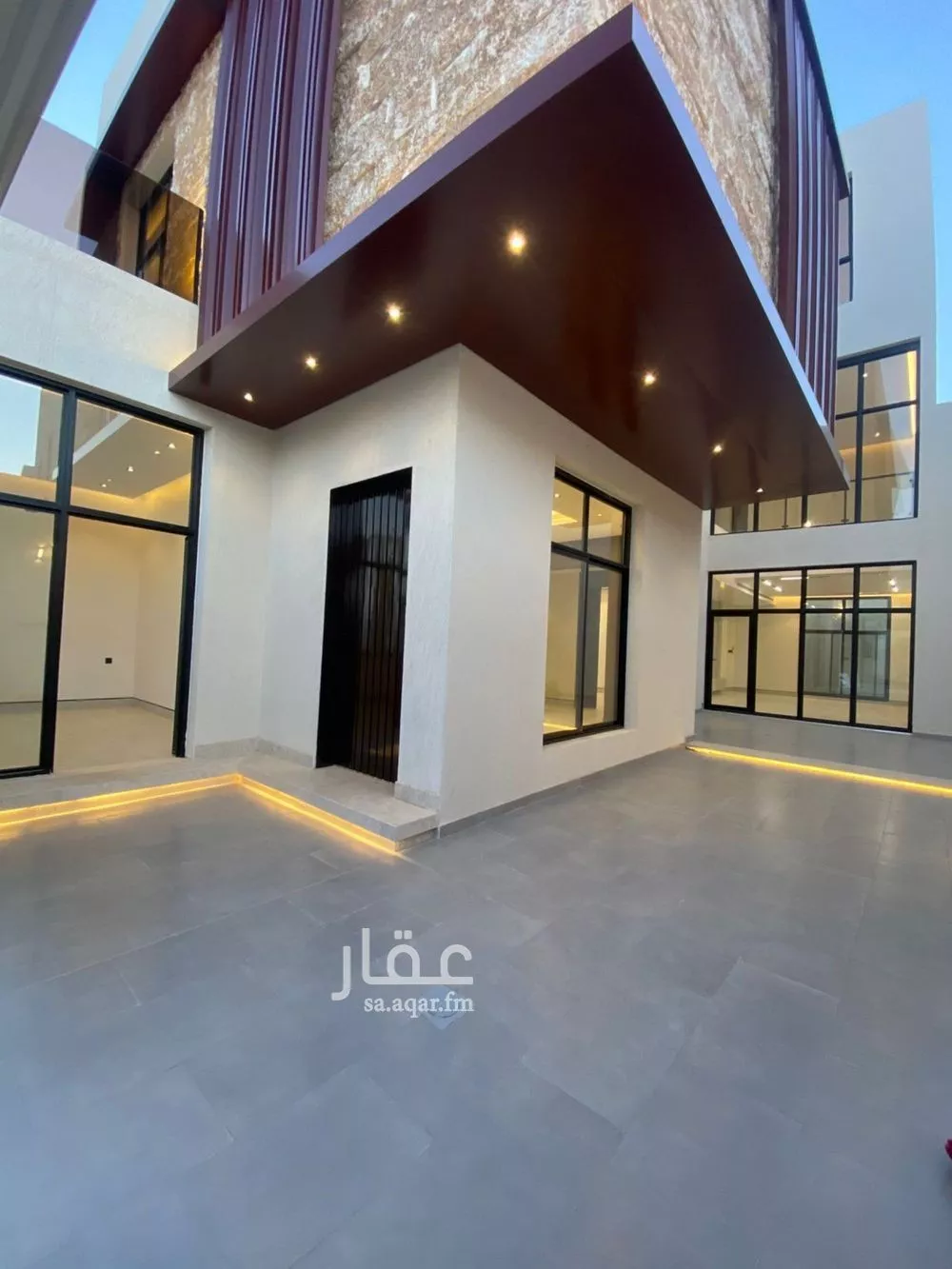 فيلا 6 غرف في المهدية 5