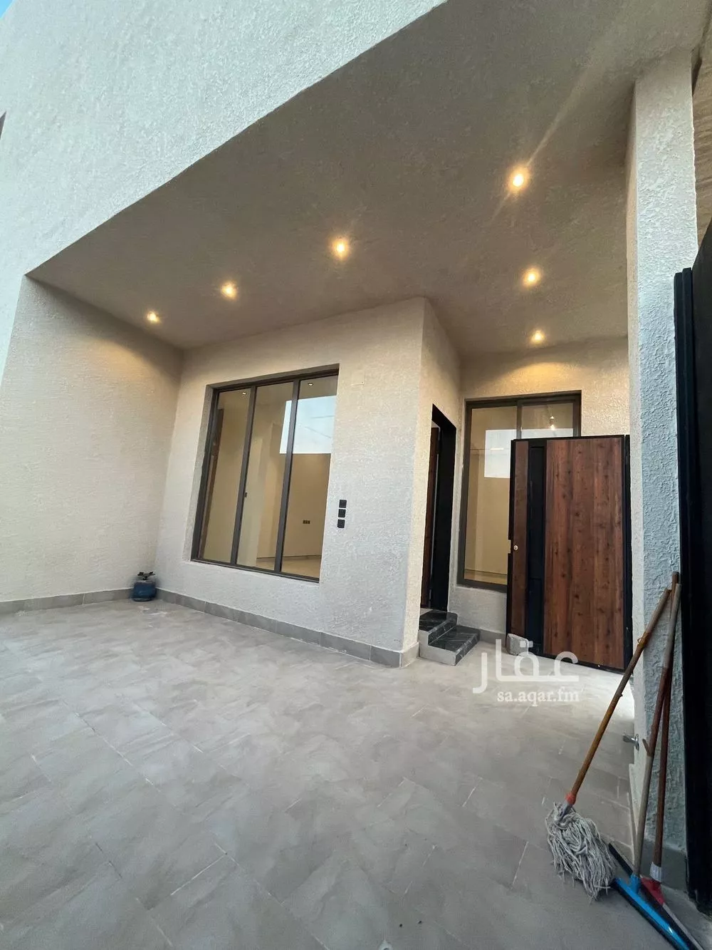 5 bedroom villa in Al Mahdiyyah 2