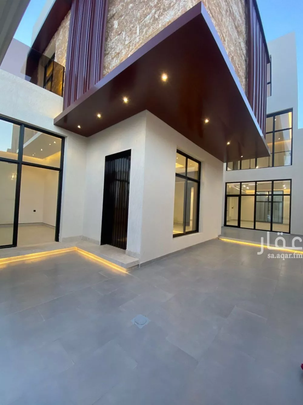 6 bedroom villa in Al Mahdiyyah 2