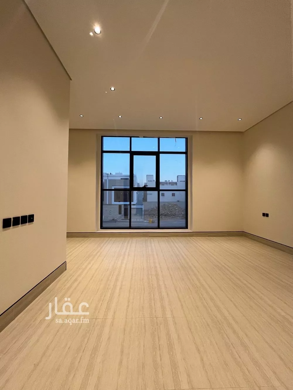 فيلا 6 غرف في المهدية 5