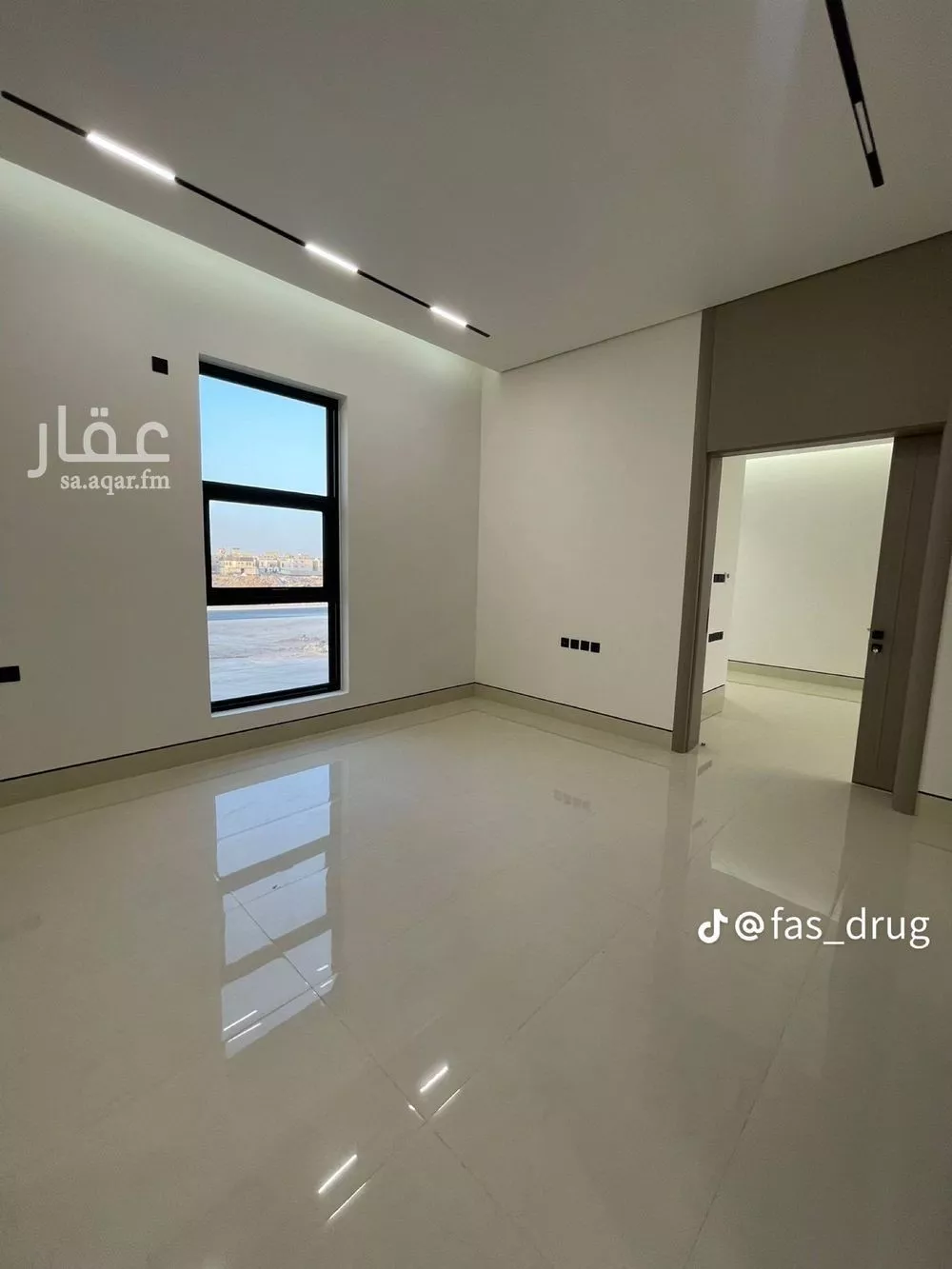 فيلا 6 غرف في المهدية 5