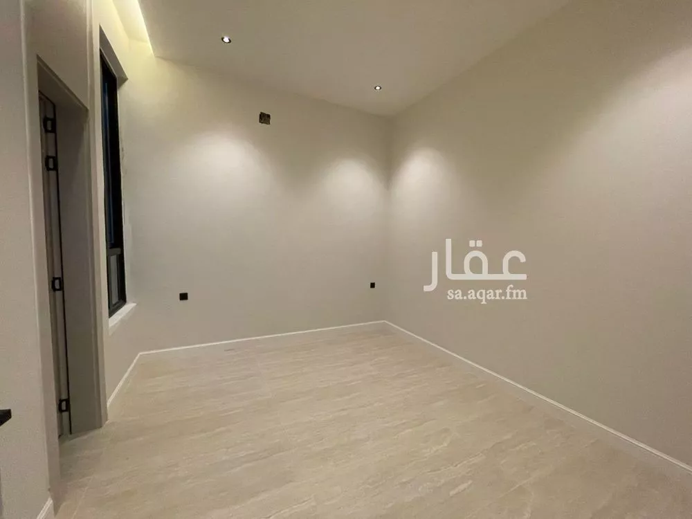 6 bedroom villa in Al Mahdiyyah 5