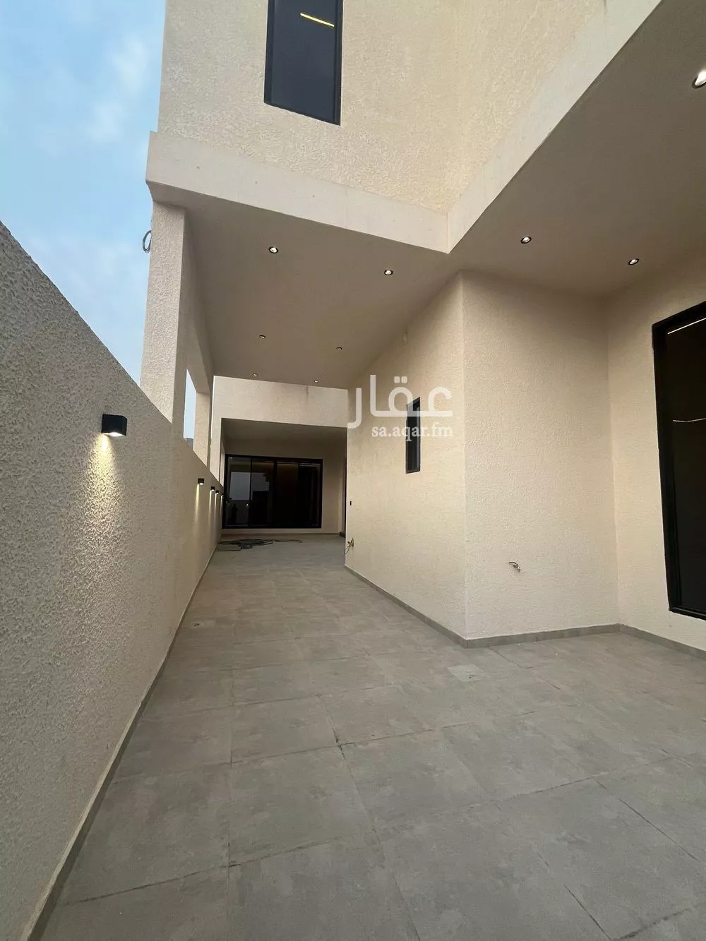 فيلا 6 غرف في المهدية 5