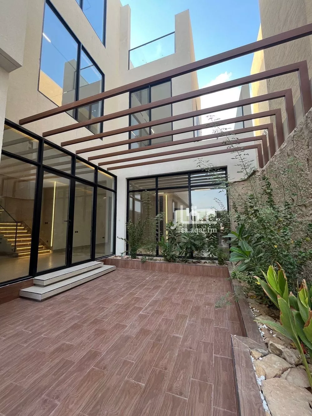 فيلا 6 غرف في المهدية 3