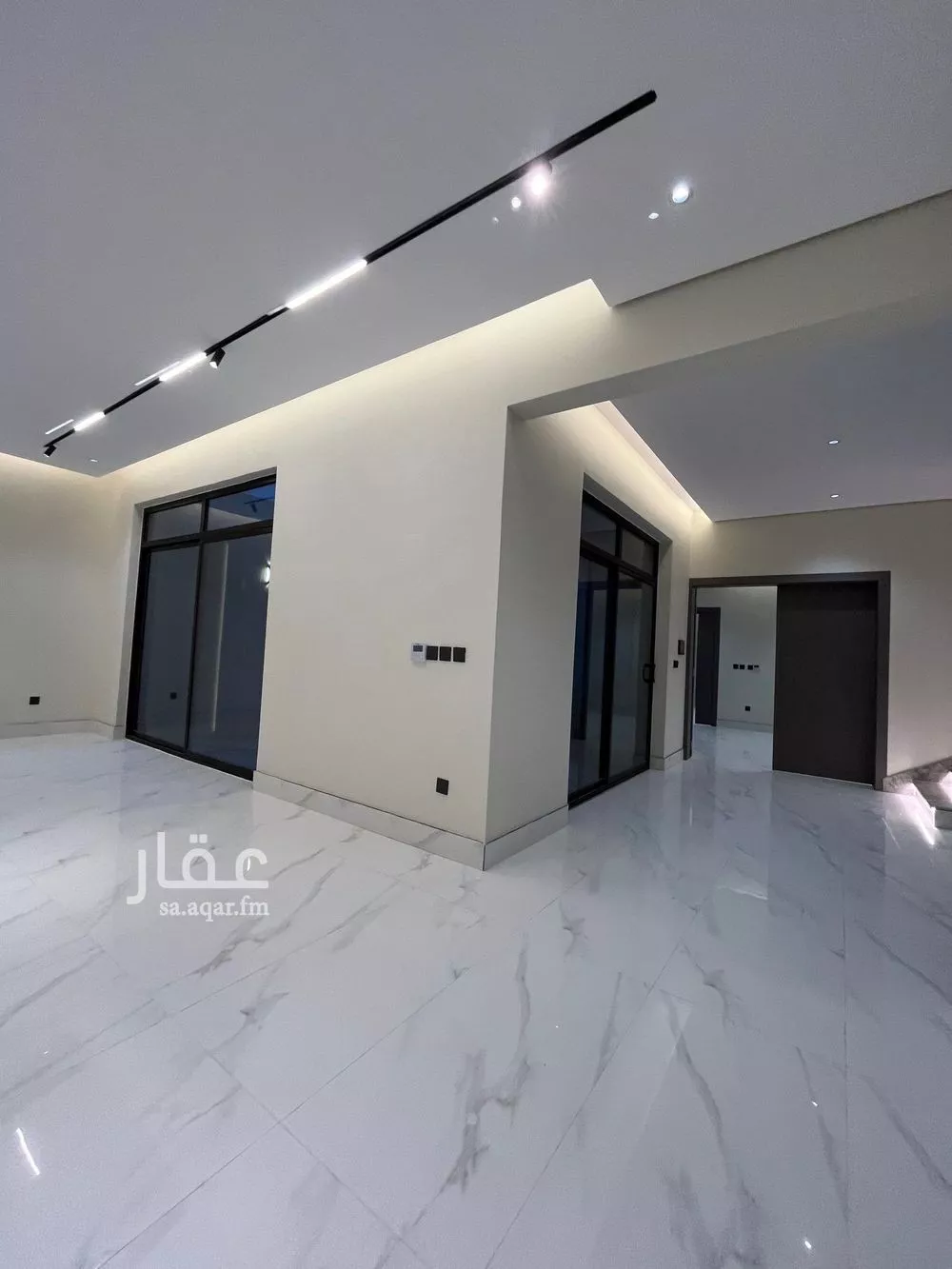 فيلا 6 غرف في المهدية 4