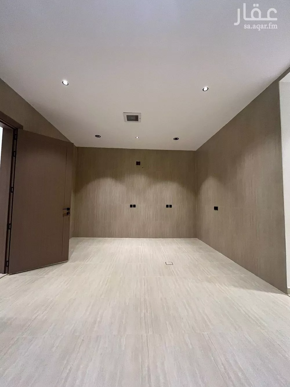 فيلا 6 غرف في المهدية 5