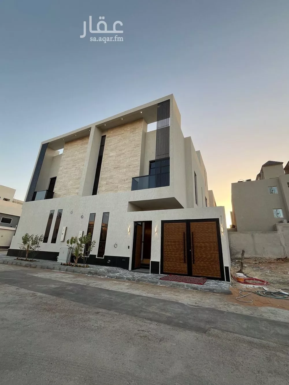 5 bedroom villa in Al Mahdiyyah 2