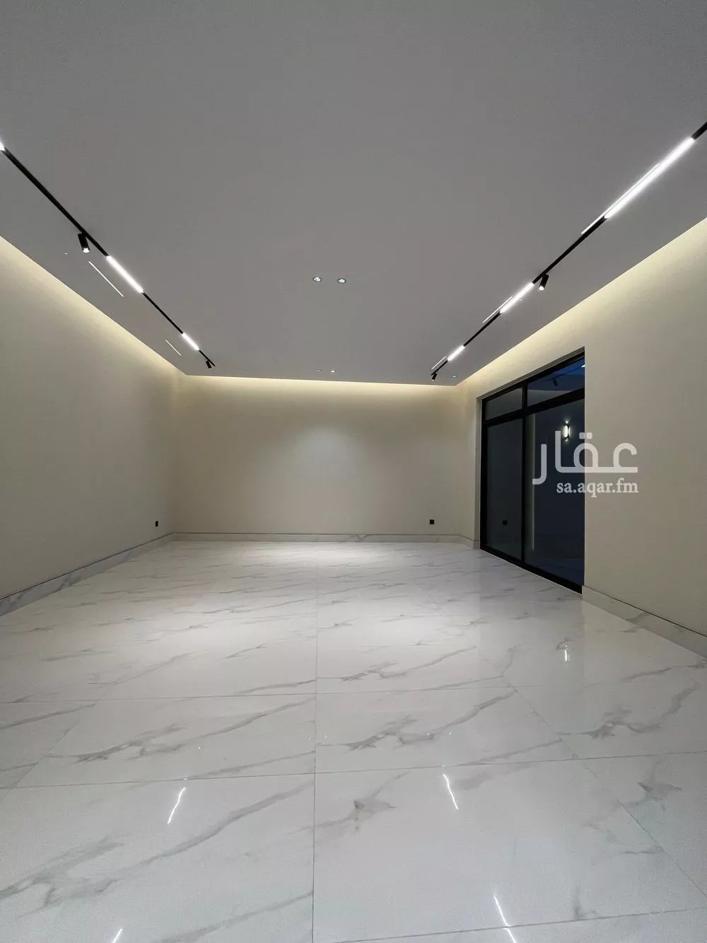 فيلا 6 غرف في المهدية 5