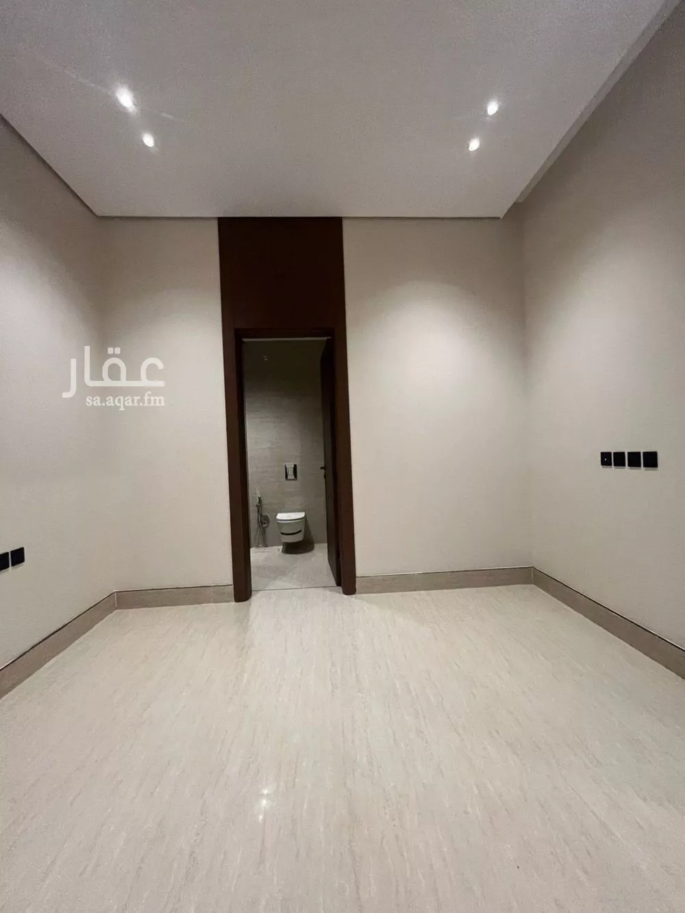 5 bedroom villa in Al Mahdiyyah 5