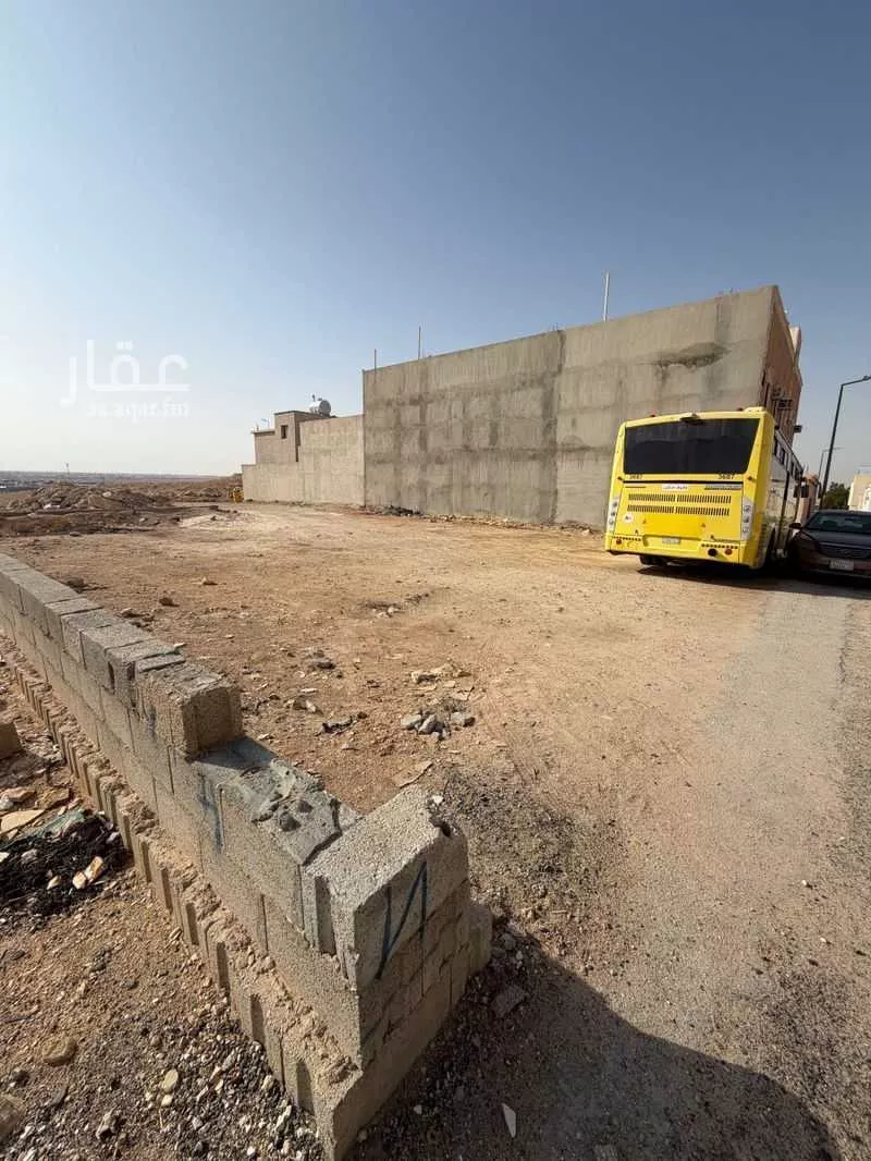 أرض 466 م² في الغنامية 2