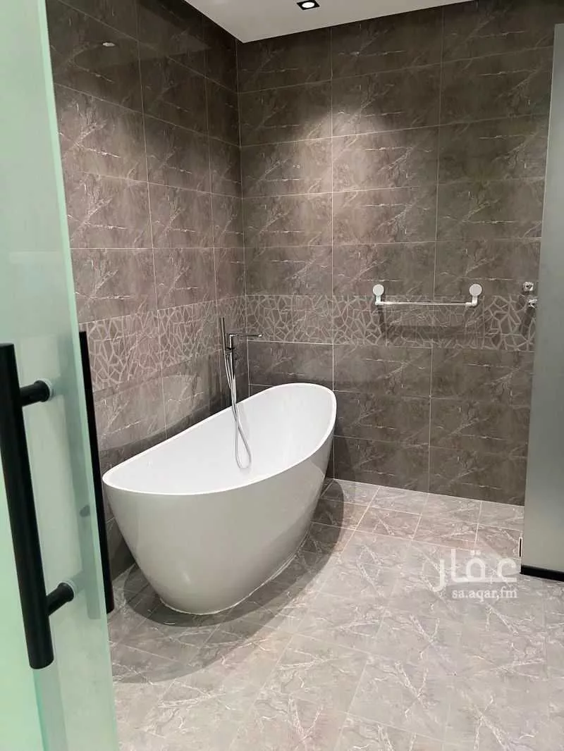 فيلا 4 غرف في قرطبة 5