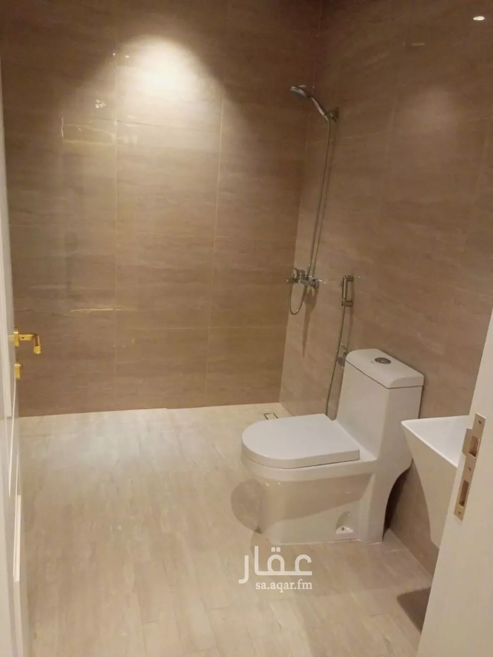 4 bedroom apartment in Qurtubah, Riyadh 8