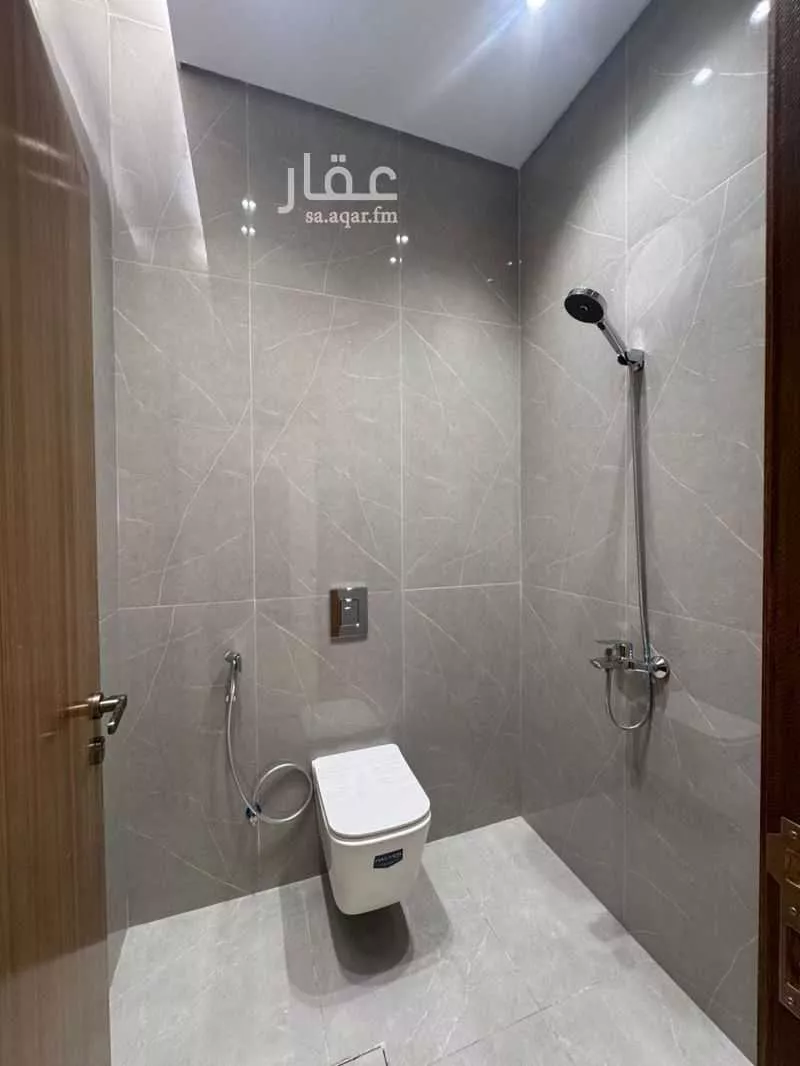 شقة 5 غرف في النزهة 3