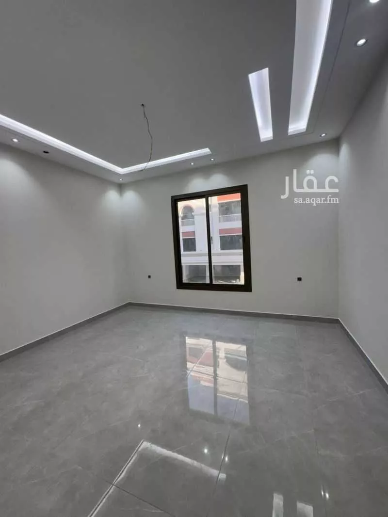 شقة 5 غرف في النزهة 4