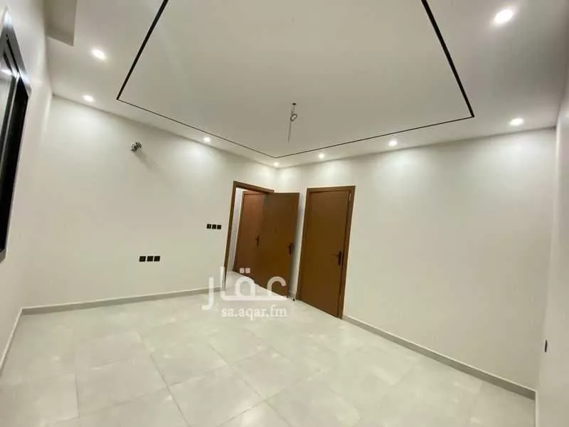 شقة 4 غرف في الصفا 5