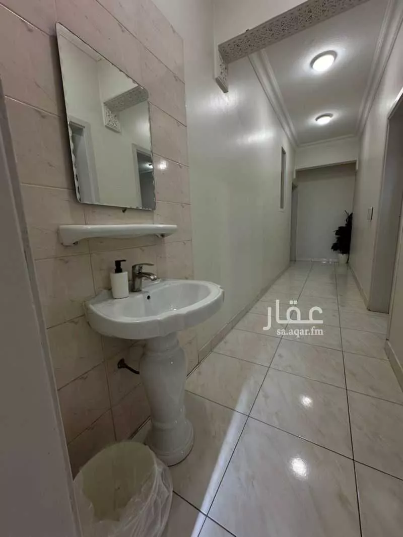 عمارة 810 م² في النهضة 1