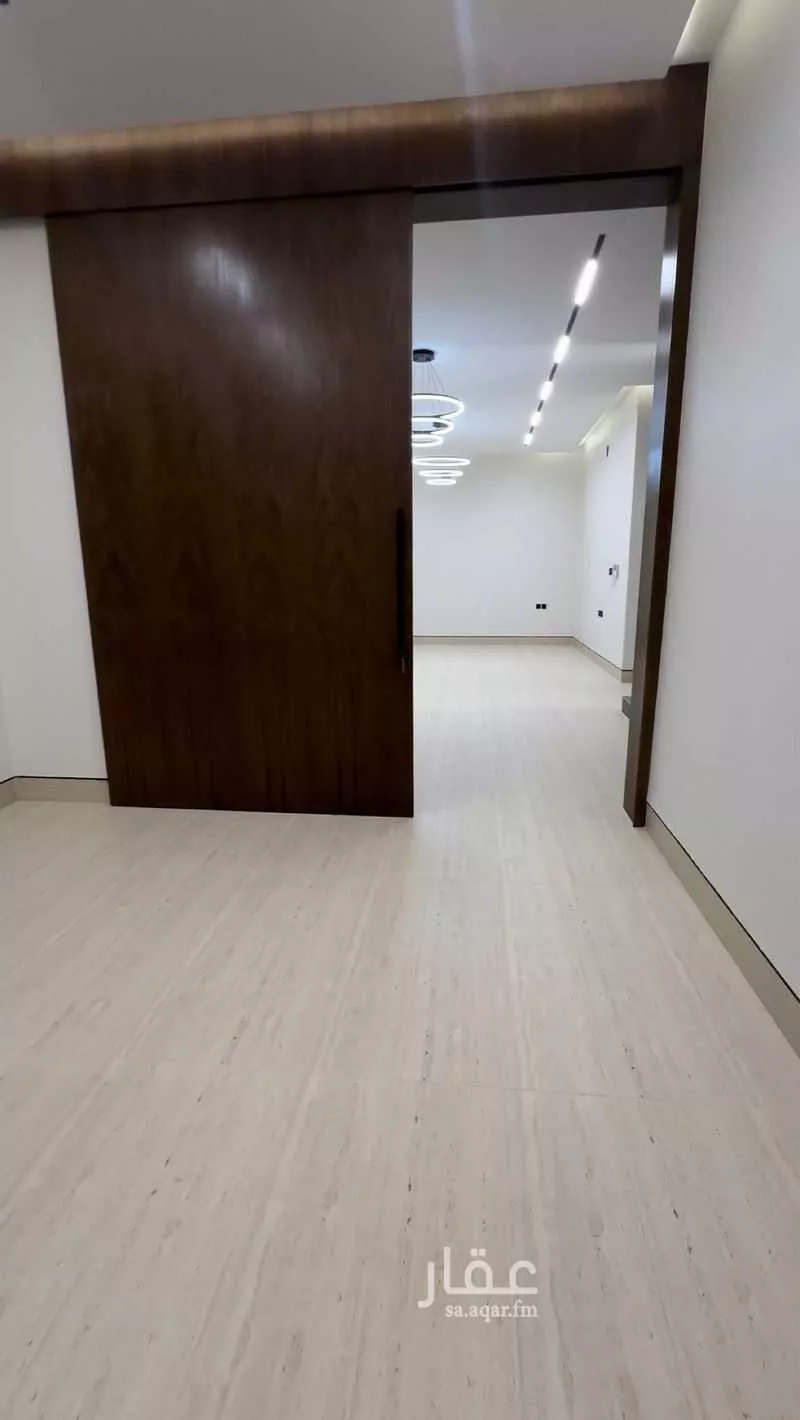 فيلا 9 غرف في الشرق 3