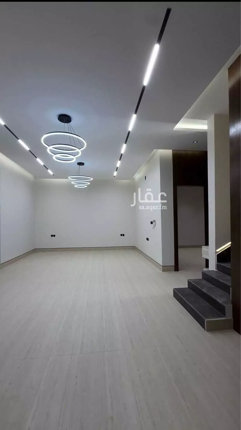 فيلا 9 غرف في الشرق 5