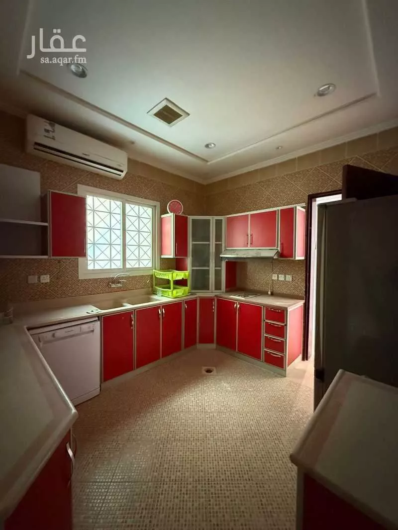 5 bedroom villa in Al Nakheel, Riyadh 6