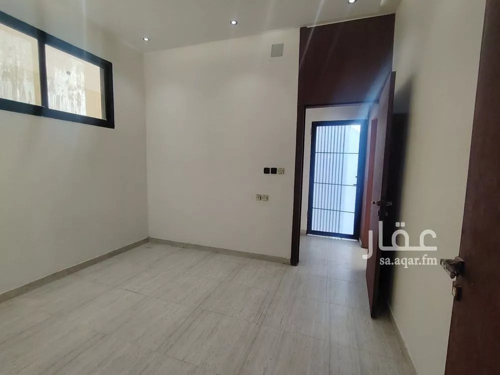 فيلا 5 غرف في طويق 2