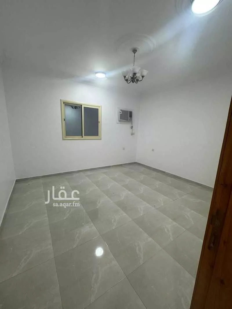 5 bedroom apartment in Al Jamawat, Madinah 9