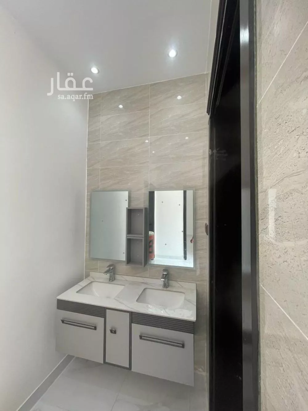 6 bedroom villa in Jeddah 3