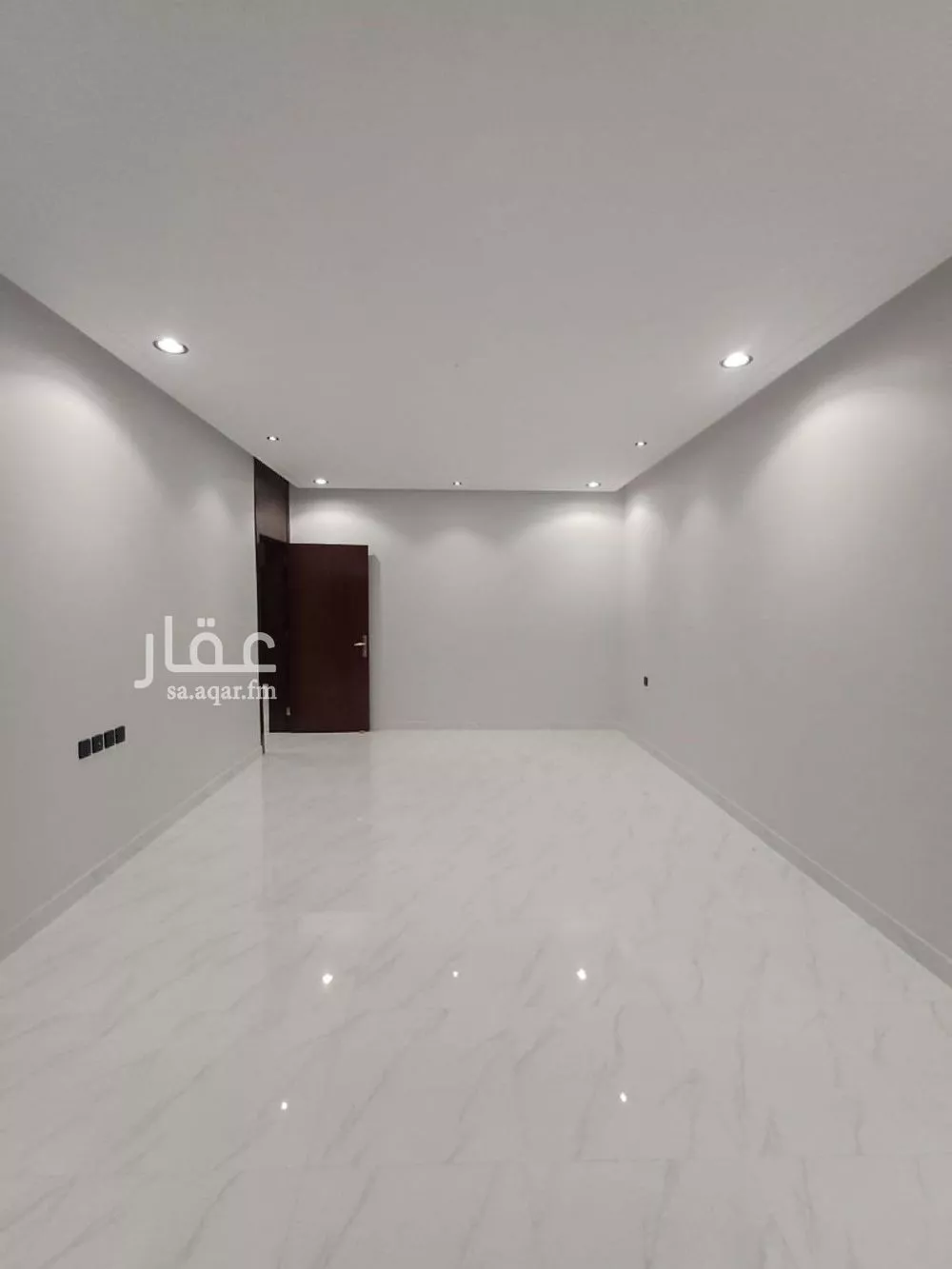 فيلا 5 غرف في الفروسية 4