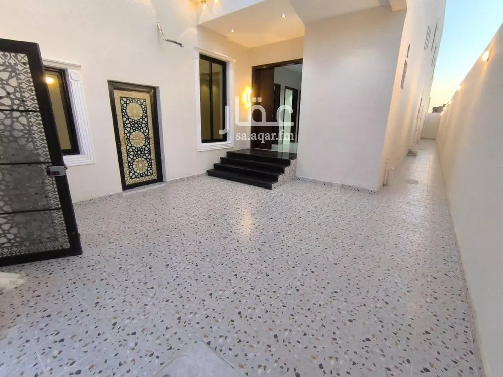 فيلا 13 غرف في الفروسية 1