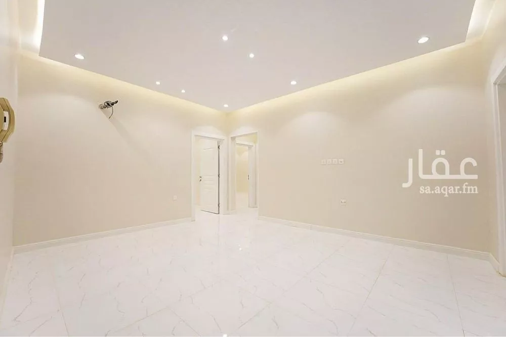 شقة 5 غرف في الاميرعبدالمجيد 1