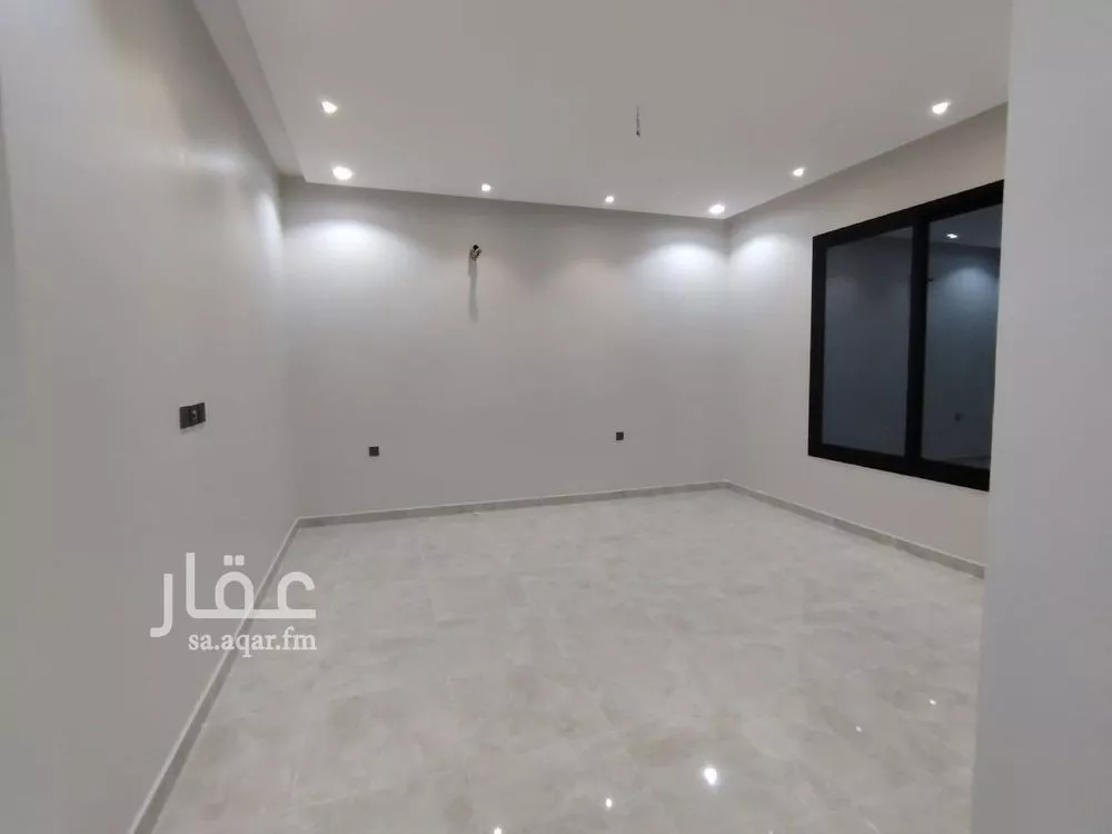 فيلا 5 غرف في الصالحية 3