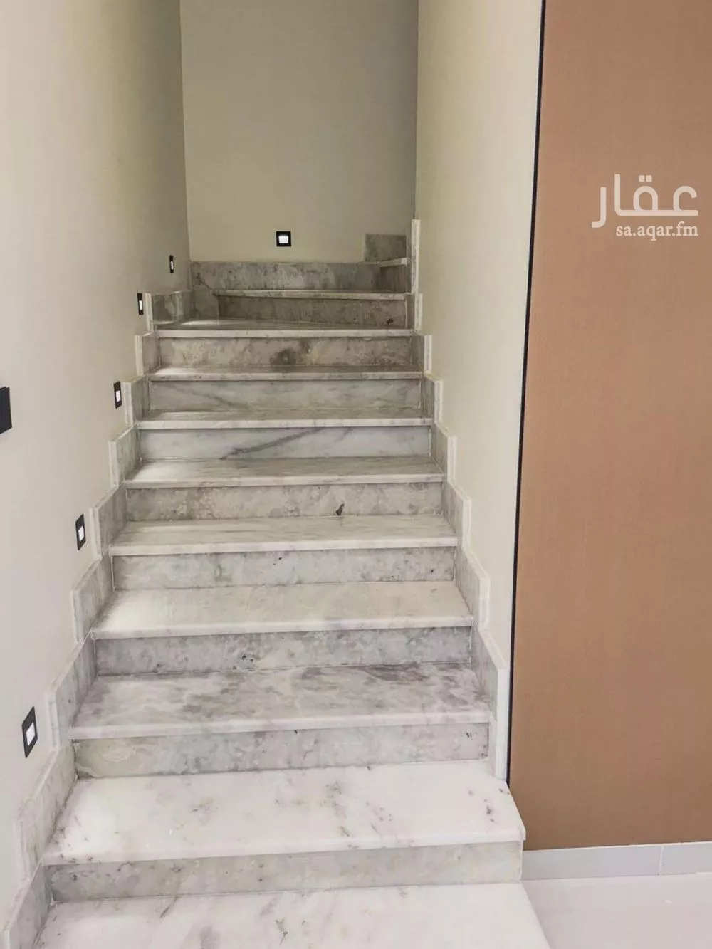 فيلا 7 غرف في الصوارى 2