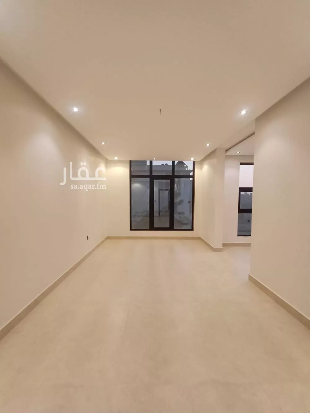 فيلا 8 غرف في الفروسية 2