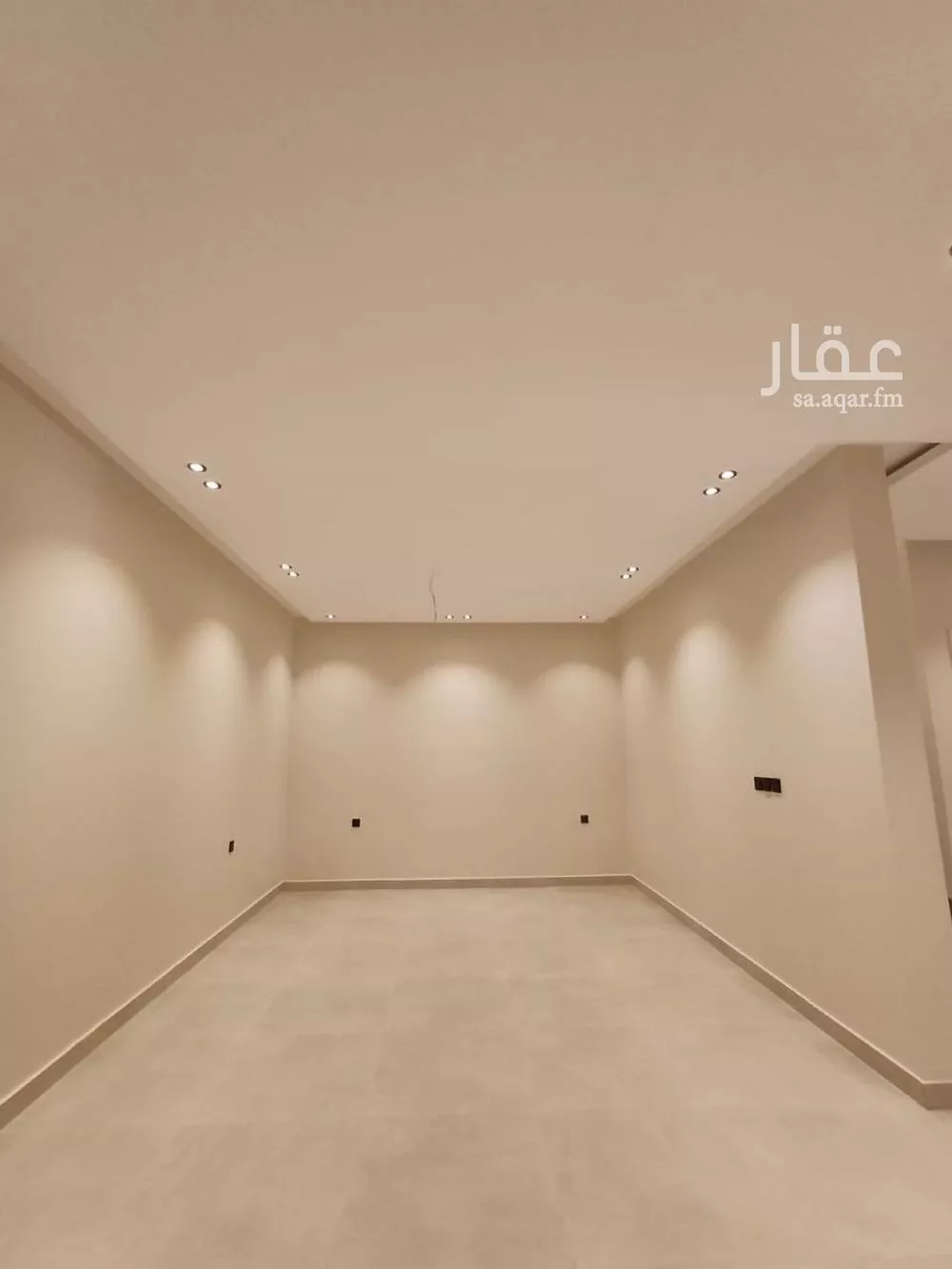 فيلا 6 غرف في الفروسية 3