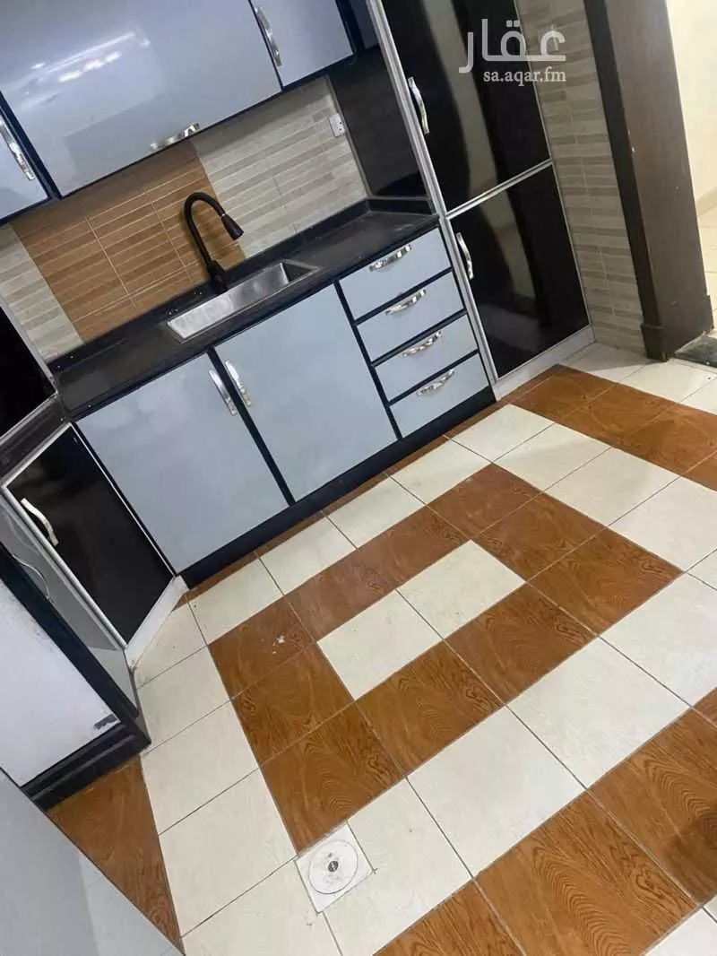 شقة 4 غرف في السلامة 1