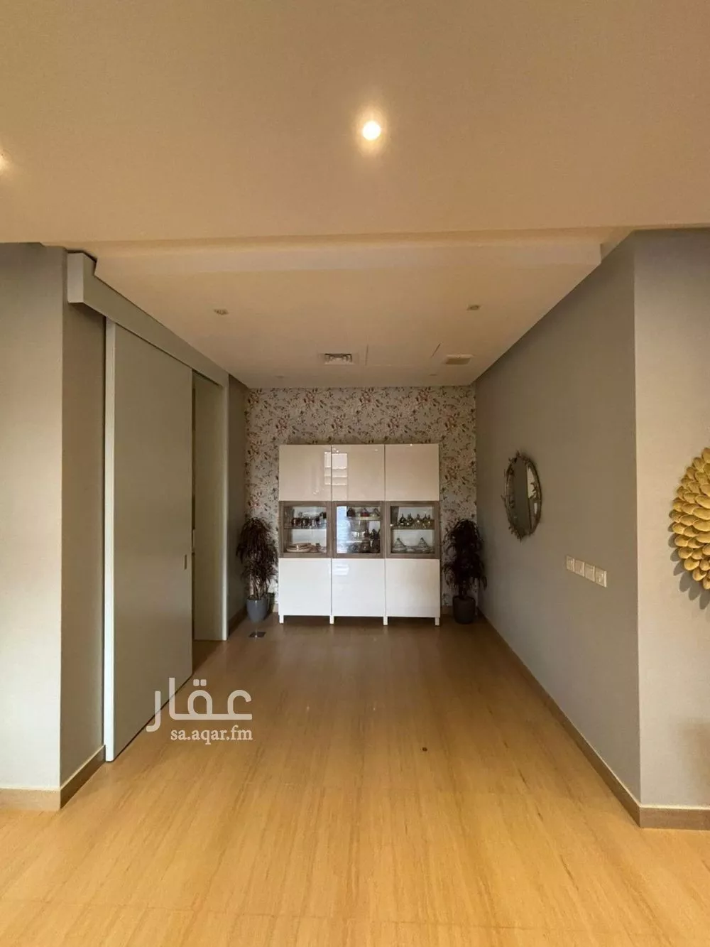 فيلا 6 غرف في النرجس 4