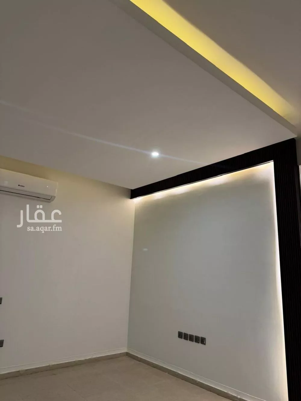 فيلا 6 غرف في العارض 4