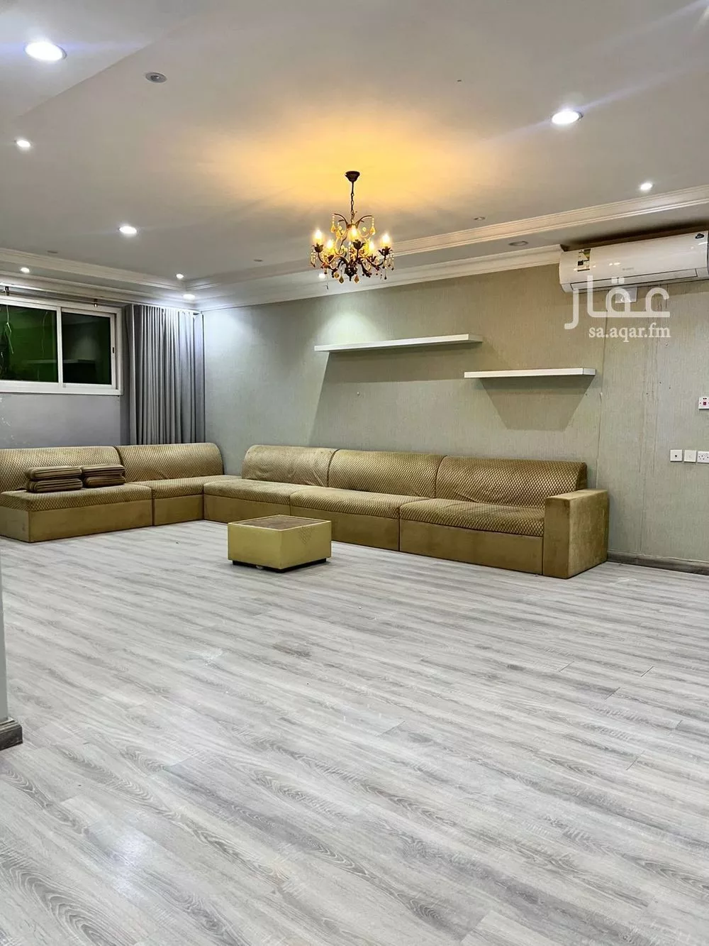 8 bedroom floor in Al Salam 2