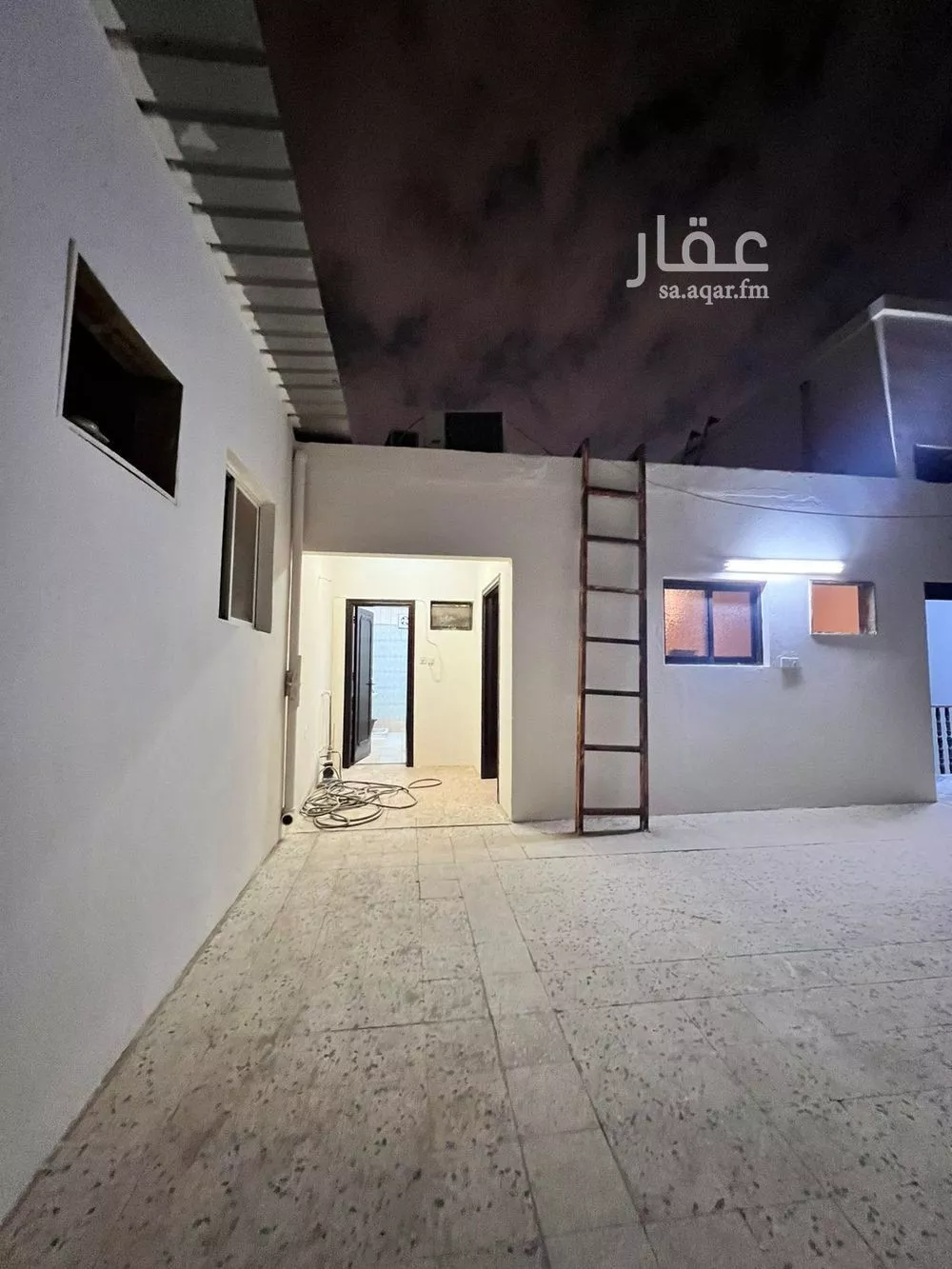 8 bedroom floor in Al Salam 5