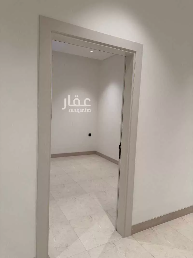 شقة 4 غرف في الرمال 2