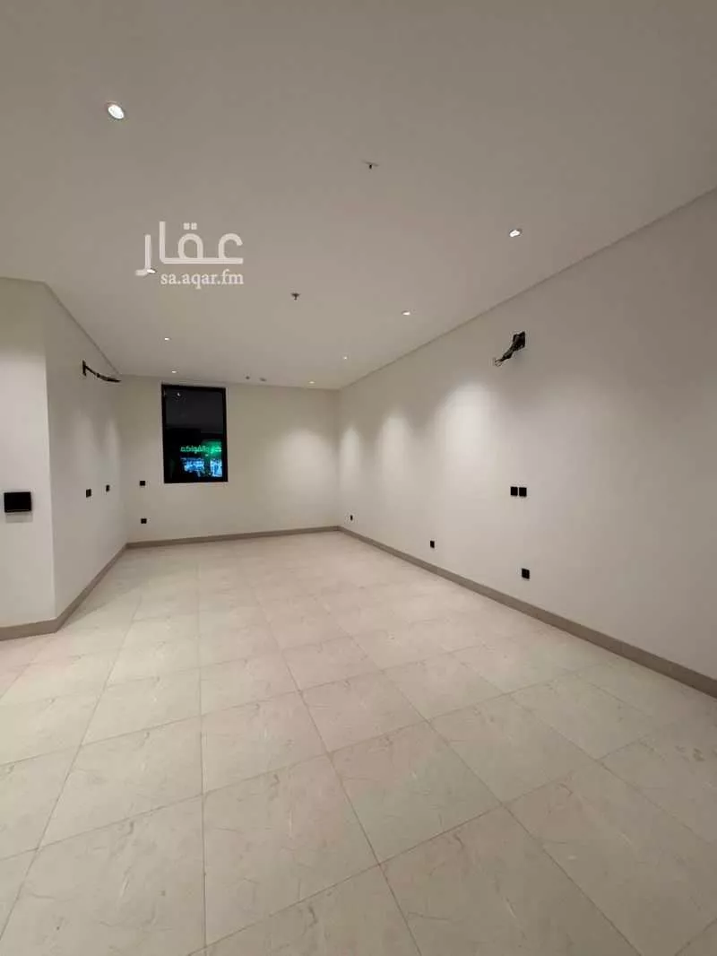 شقة 4 غرف في الرمال 5