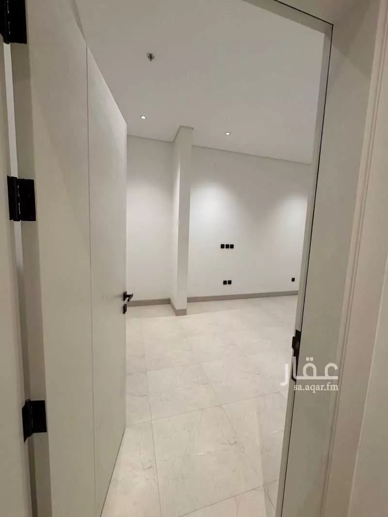 شقة 4 غرف في الرمال 1